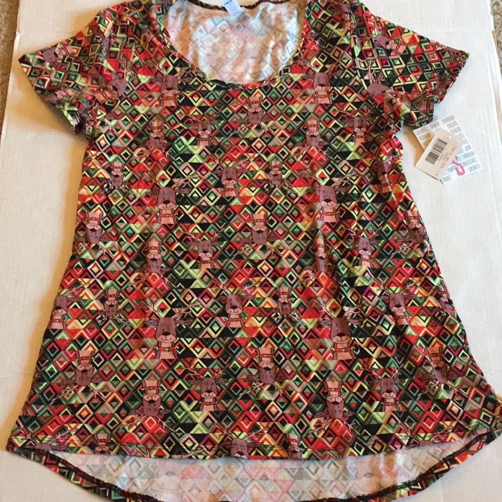NWT Lularoe size small holiday classic t
